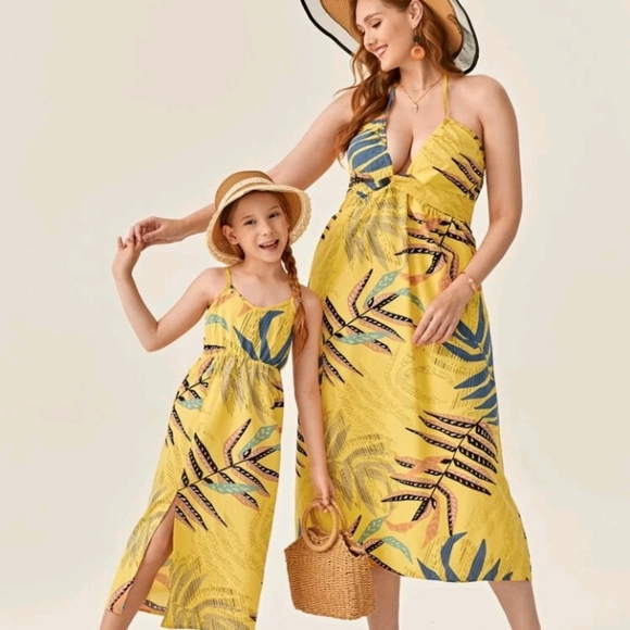 Halter Dress - Picture 7 of 13